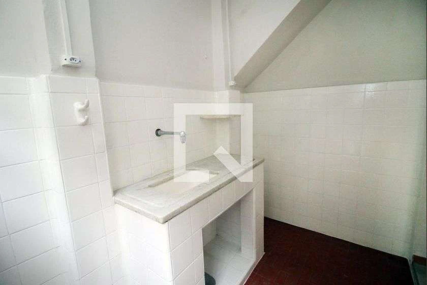 Casa sem mobília com 1 quarto e jardim privativo — photo 10