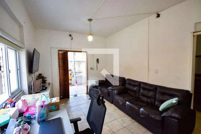 Дом с 4 спальнями, 3 парковками и частным садом — photo 3