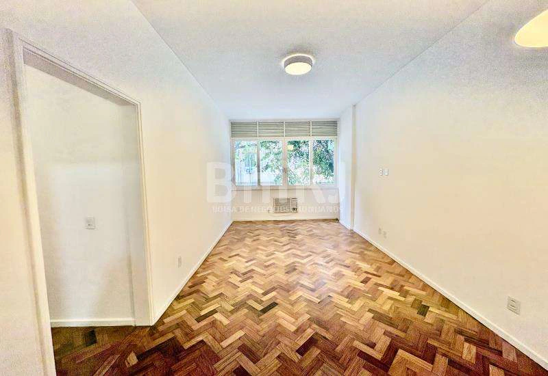 3-bedroom apartment with 1 en-suite and 2 bathrooms — photo 9
