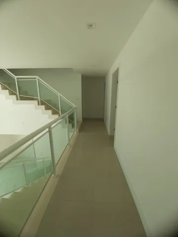 Casa com 5 quartos e 5 banheiros e varanda — photo 17