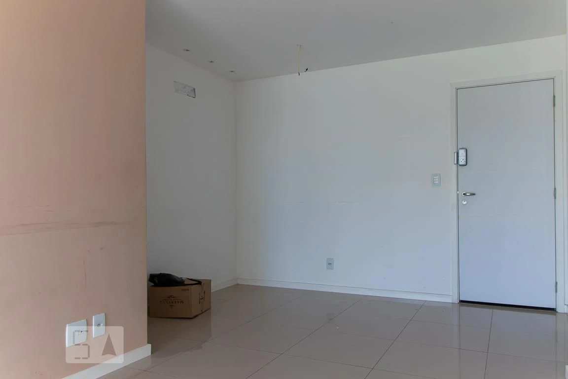 Unfurnished 3-bedroom apartment with en-suite baths — photo 26