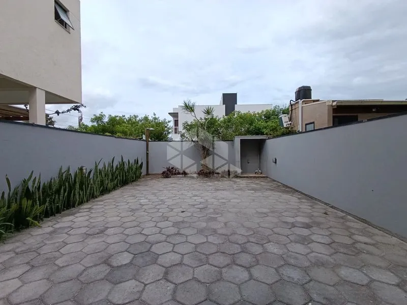 Garden in a 3-bedroom house, 130 m² — photo 5