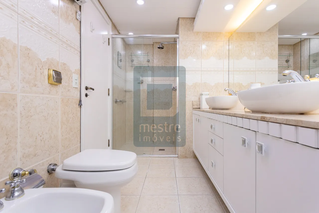 Apartamento mobiliado com 3 dormitórios e 4 banheiros — photo 38