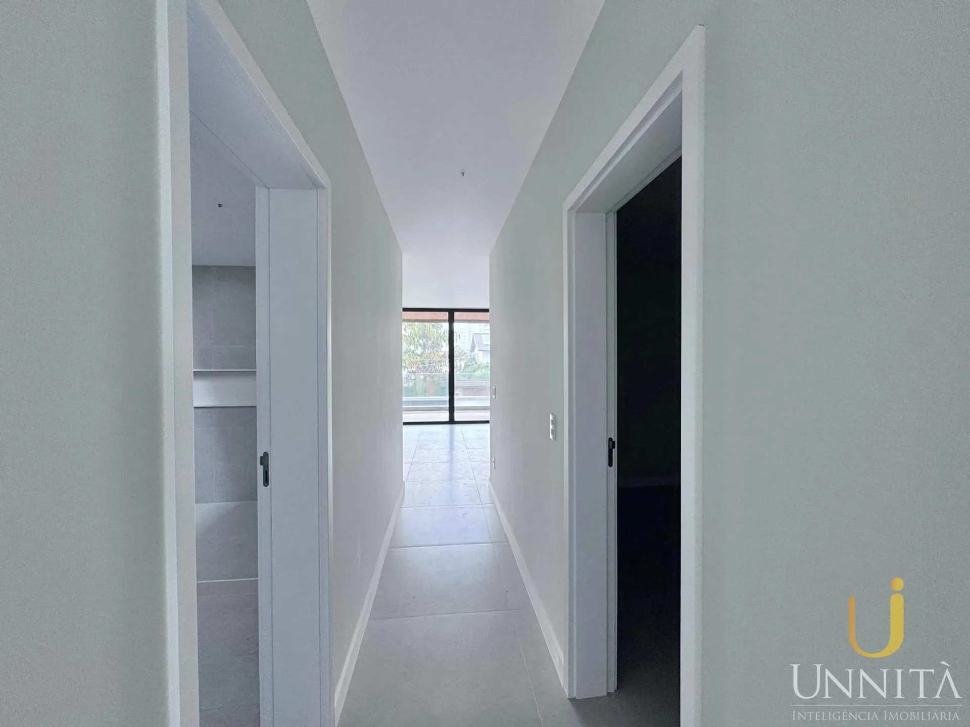 House, 510 m², with a grill on the balcony — photo 30