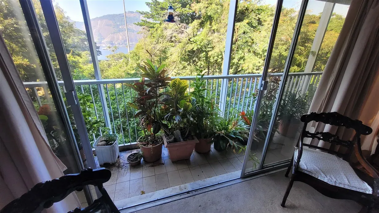 4-bedroom apartment with 280 m² and a glassed balcony — photo 12