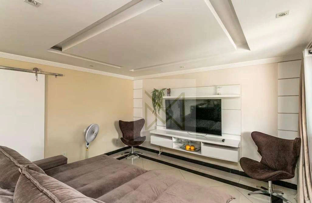 Furnished house with 4 en-suite bedrooms — photo 16