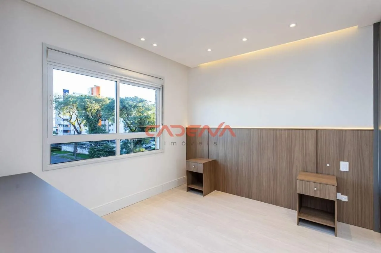 Unfurnished 4-bedroom apartment with private BBQ — photo 11