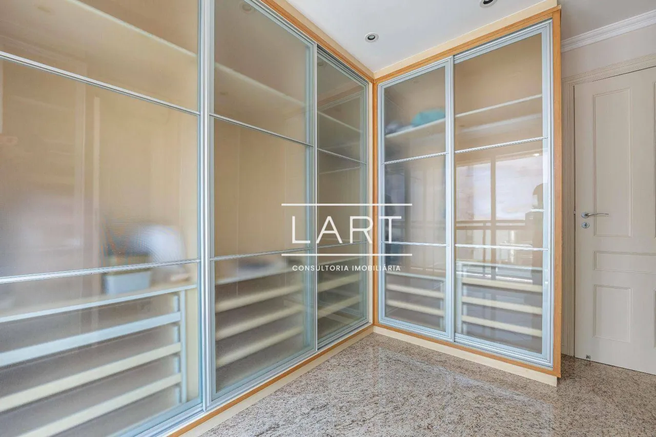 Apartamento com 3 quartos e armários embutidos — photo 5
