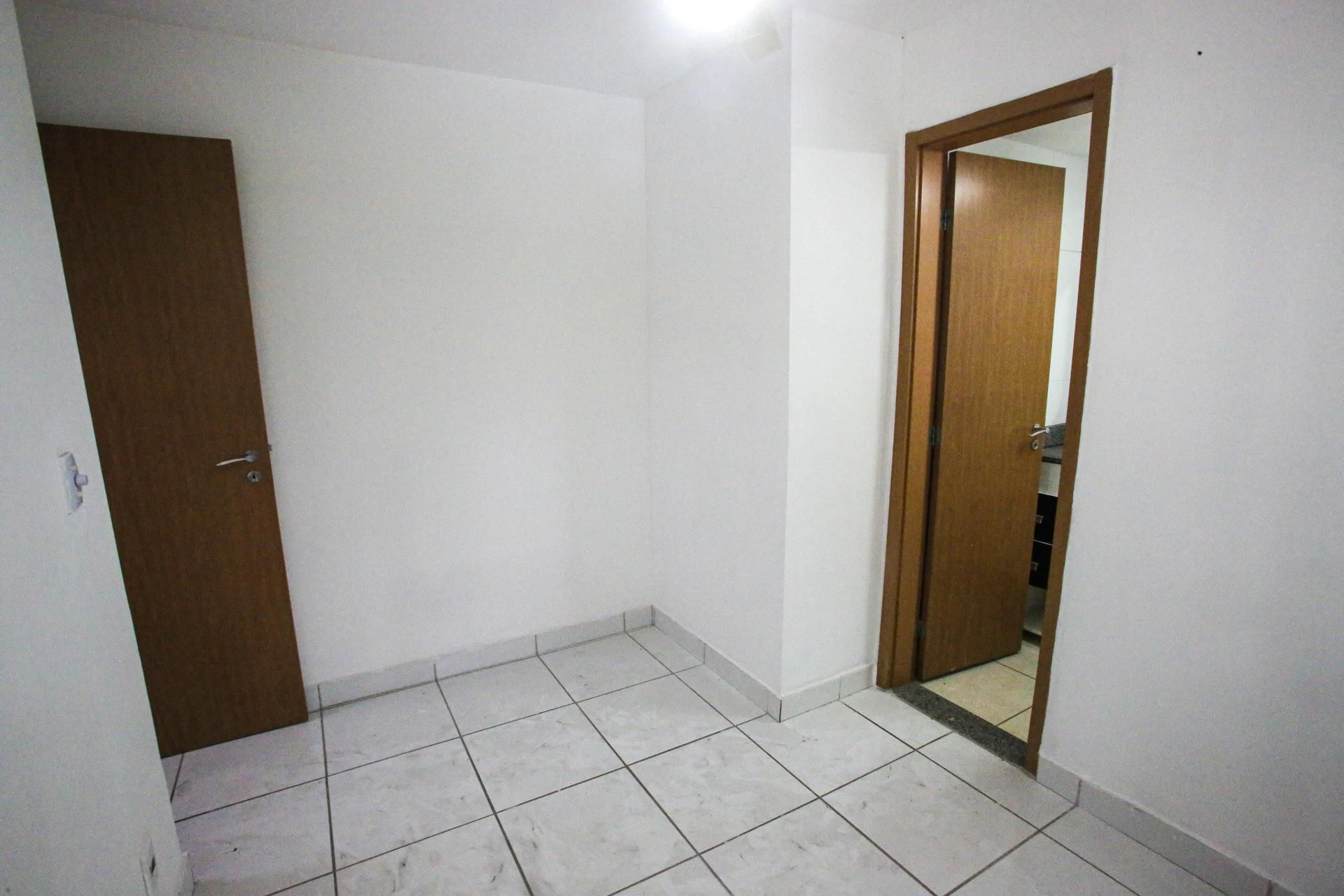 Квартира с 2 спальнями, в доме есть тренажёрный зал — photo 8