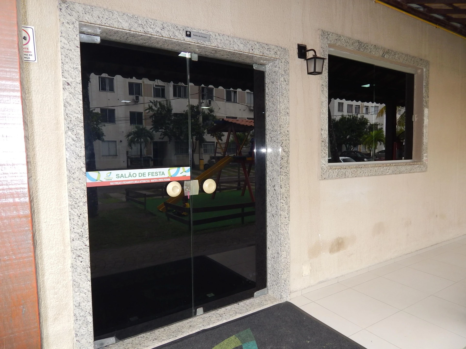 Furnished apartment, 42 m², with a grill on the balcony — photo 25