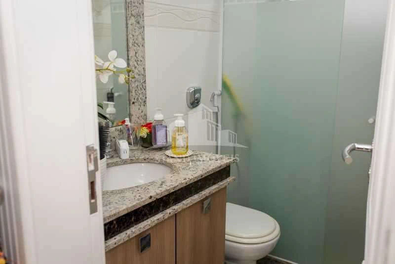 Casa mobiliada de 355 m² com 4 quartos e 6 banheiros — photo 23