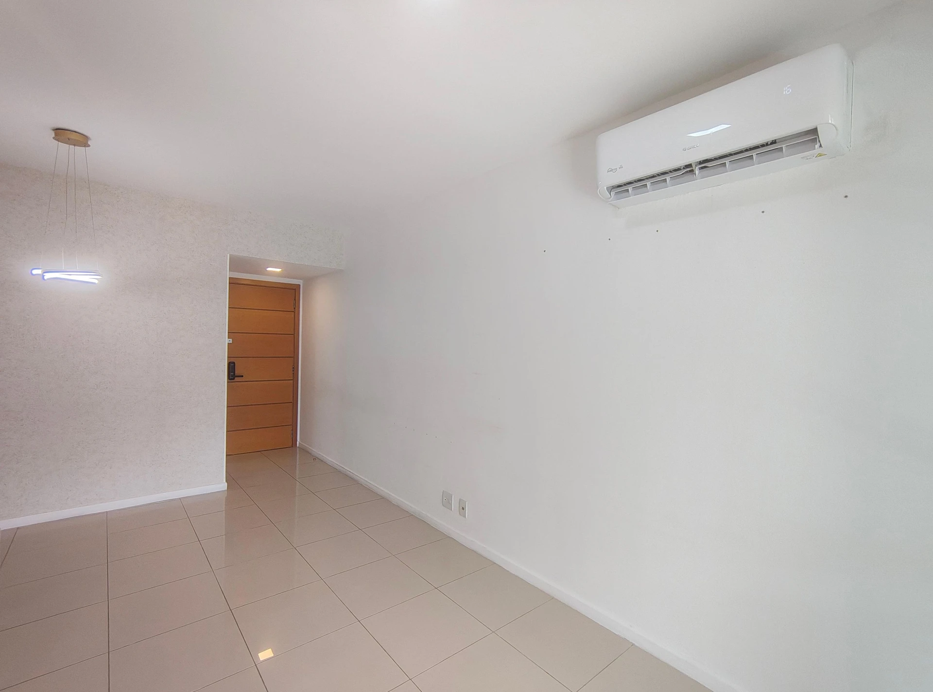 Rental apartment with 3 bedrooms and enclosed balcony — photo 40