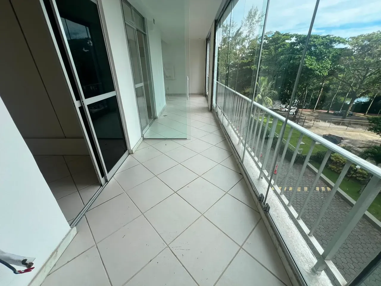 Unfurnished apartment with closed gas kitchen and 2 beds — photo 22