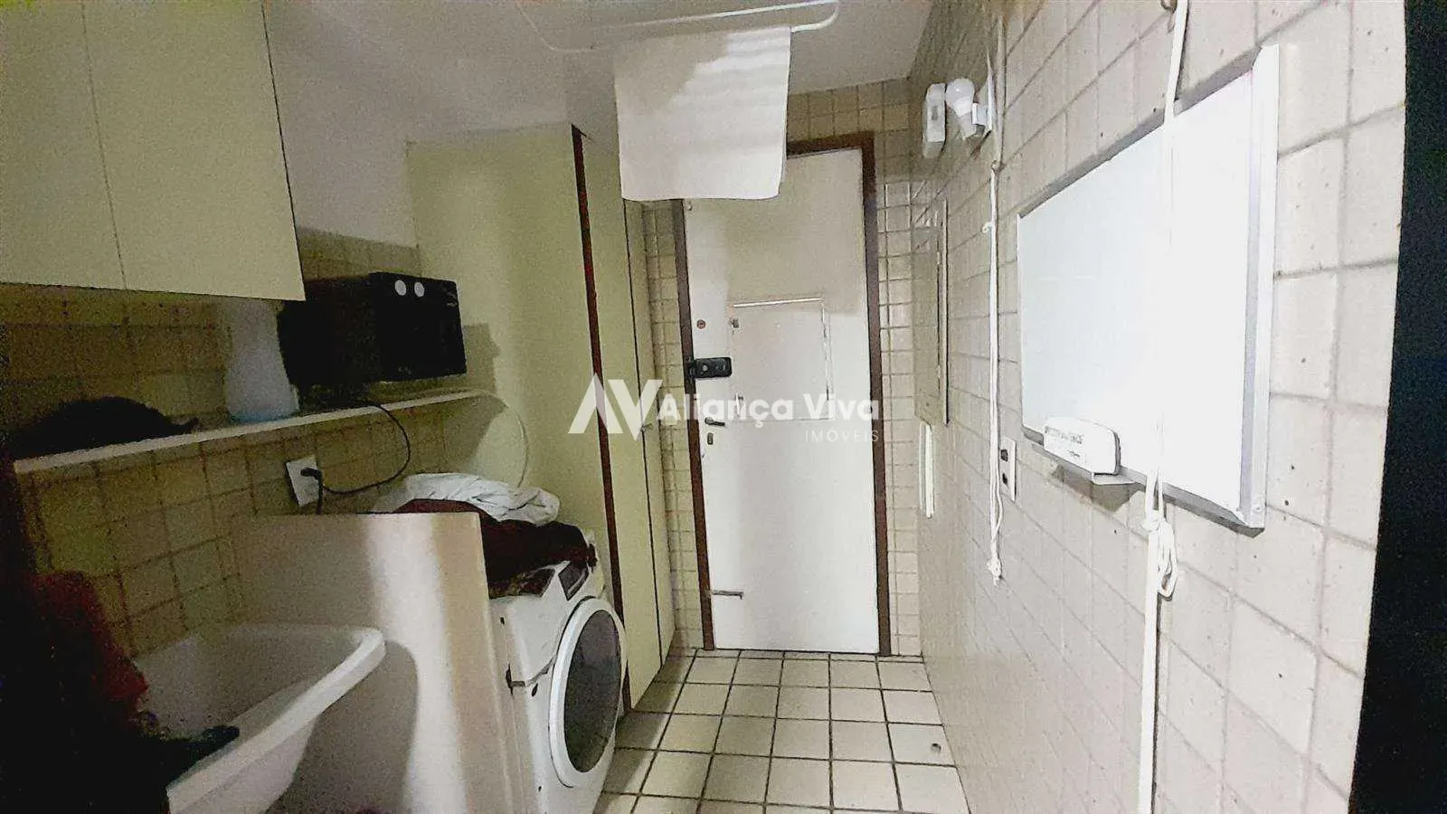 Furnished apartment with 2 bedrooms and 2 suites — photo 27