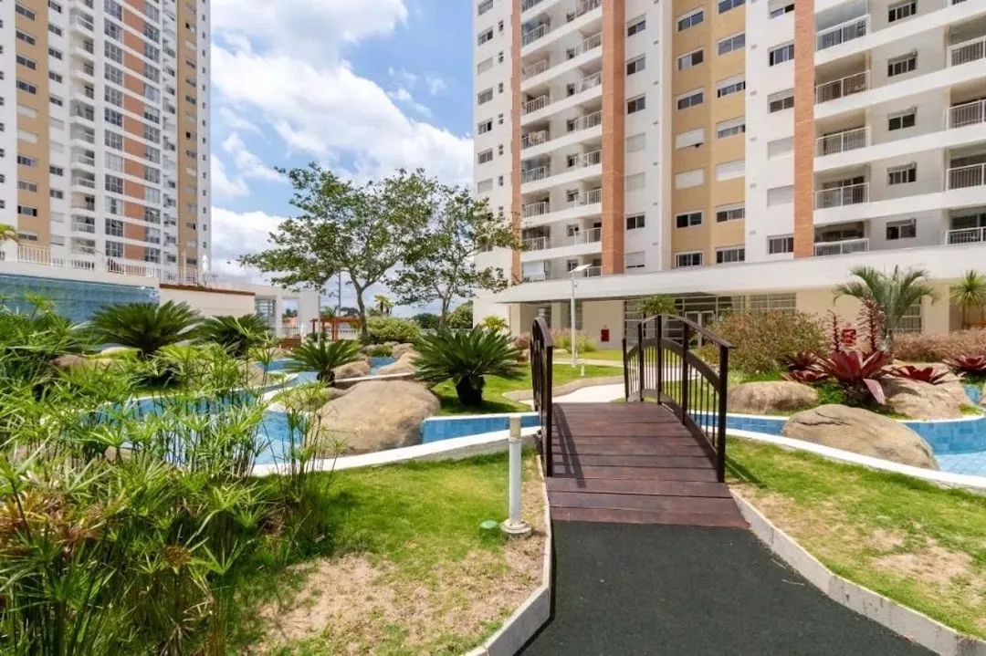 Apartamento de 2 dormitorios con balcón cerrado en vidrio — photo 29
