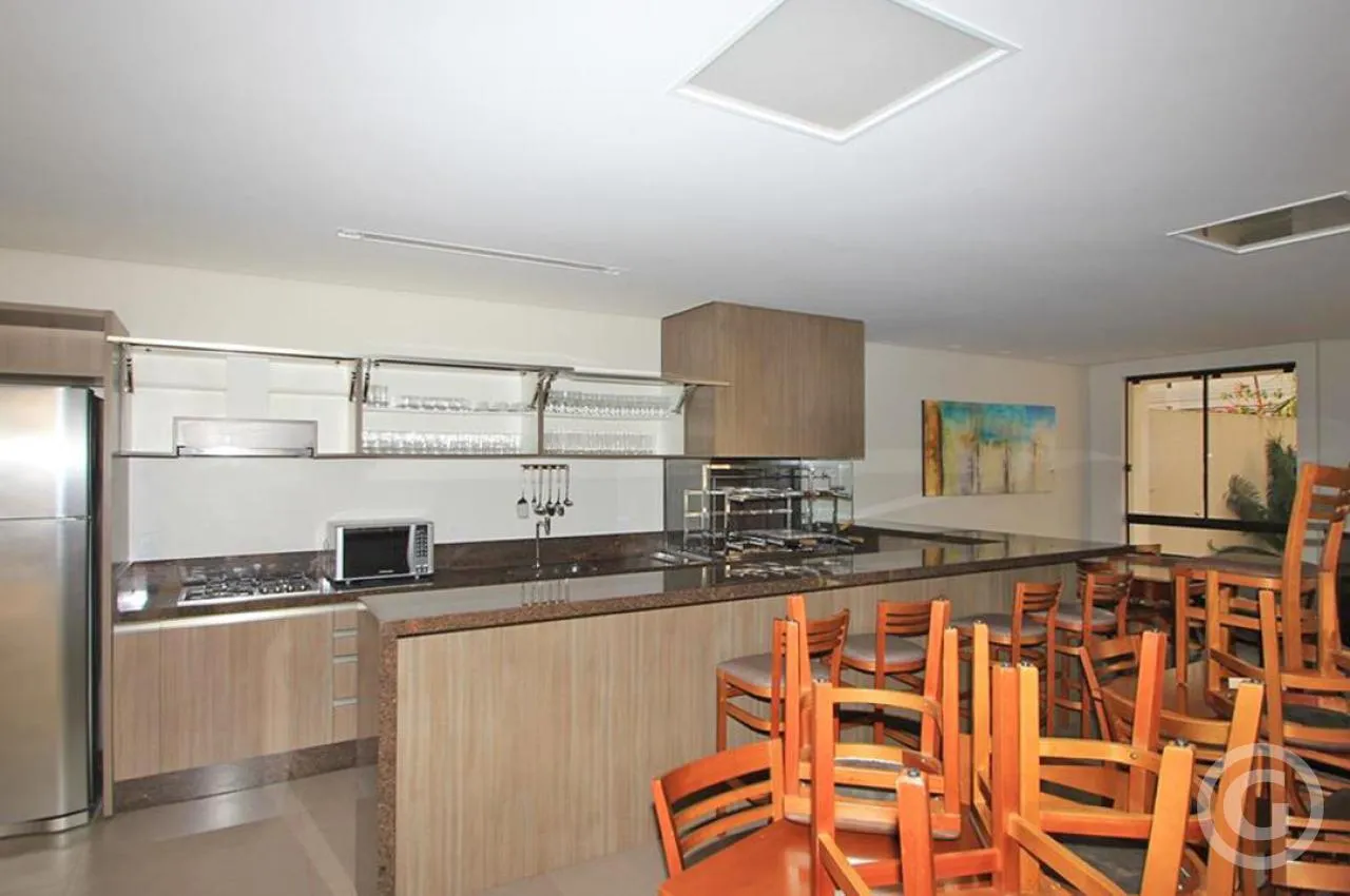3-bedroom apartment with floor-to-ceiling windows — photo 21