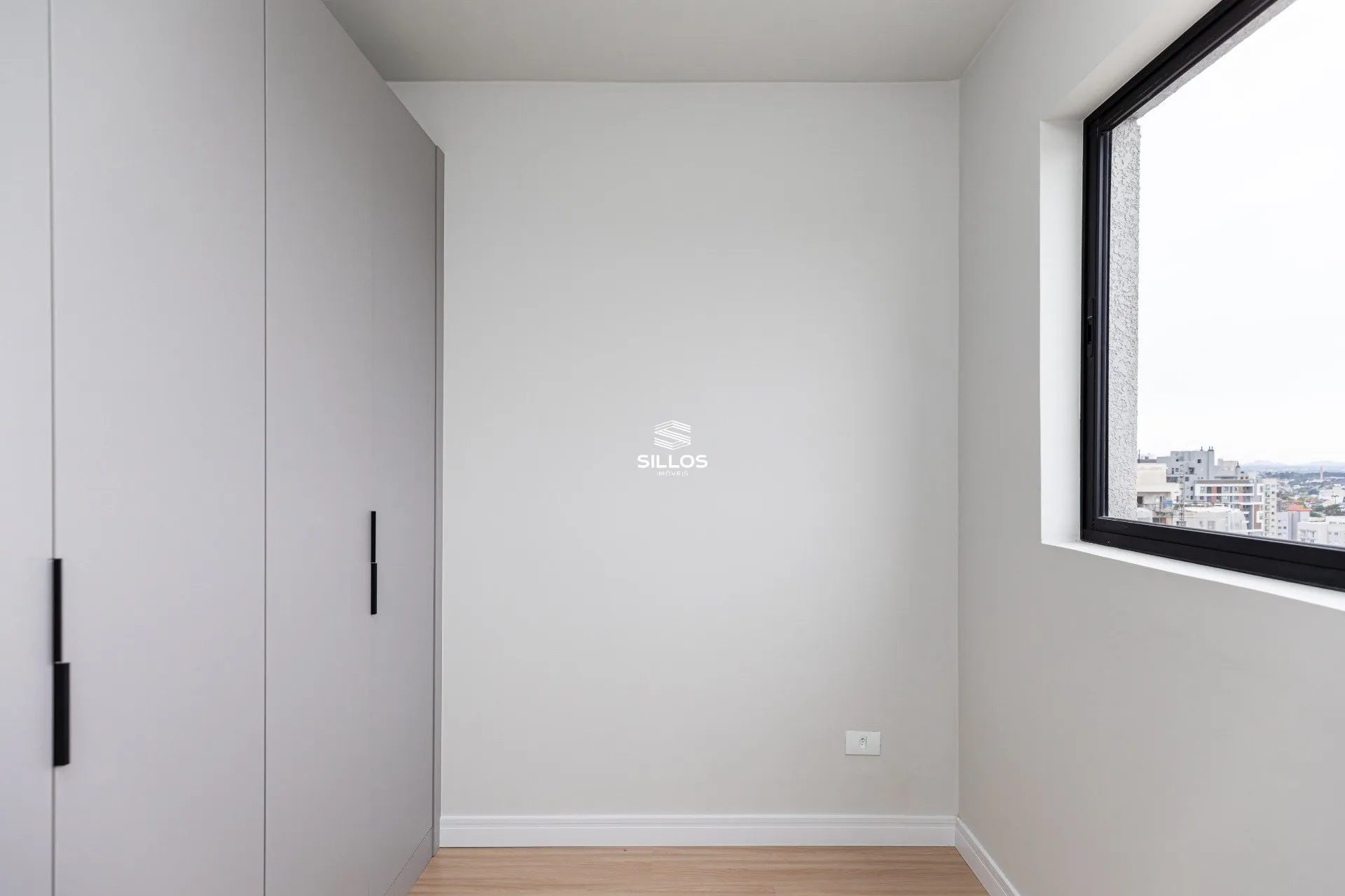 Home office in a 2-bedroom apartment, 59 m² — photo 15