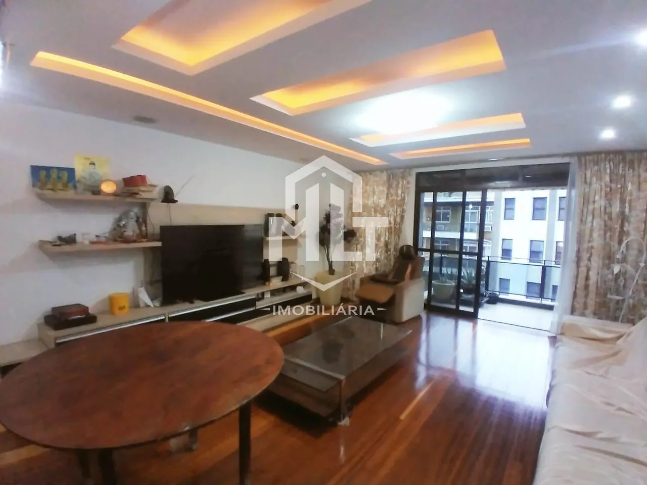 Apartamento com 4 quartos, varanda e ar-condicionado — photo 11