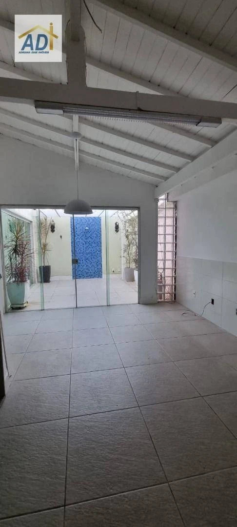 4-bedroom house, 1 with its own bathroom, 220 m² — photo 12