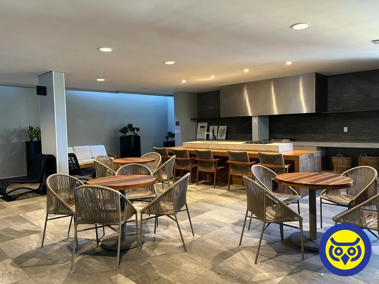 38 m² furnished studio with an open-plan kitchen — photo 27