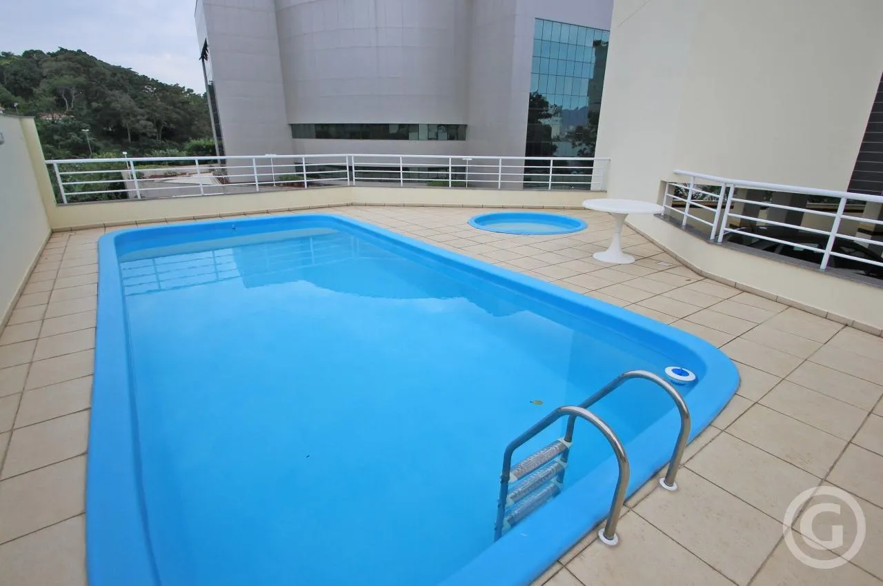 132 m² apartment with a water view and a bathtub — photo 21