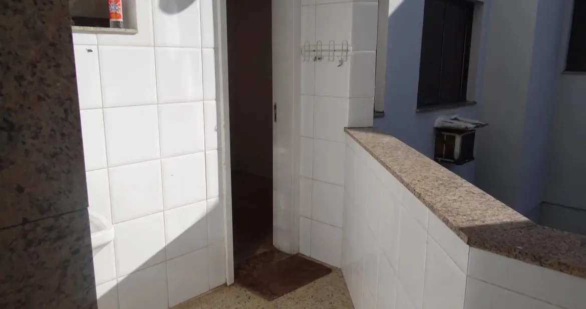 Apartamento de 185 m² com 3 quartos e 5 banheiros — photo 21