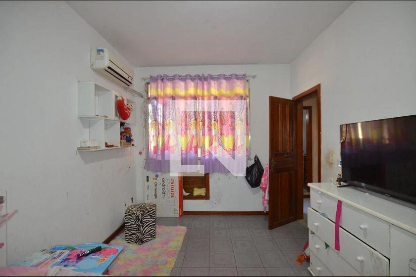 4-bedroom apartment with a home office — photo 37
