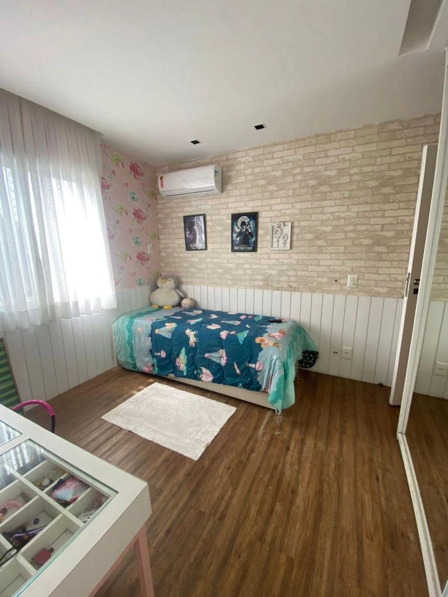 Apartamento mobiliado com 4 quartos e varanda envidraçada — photo 13