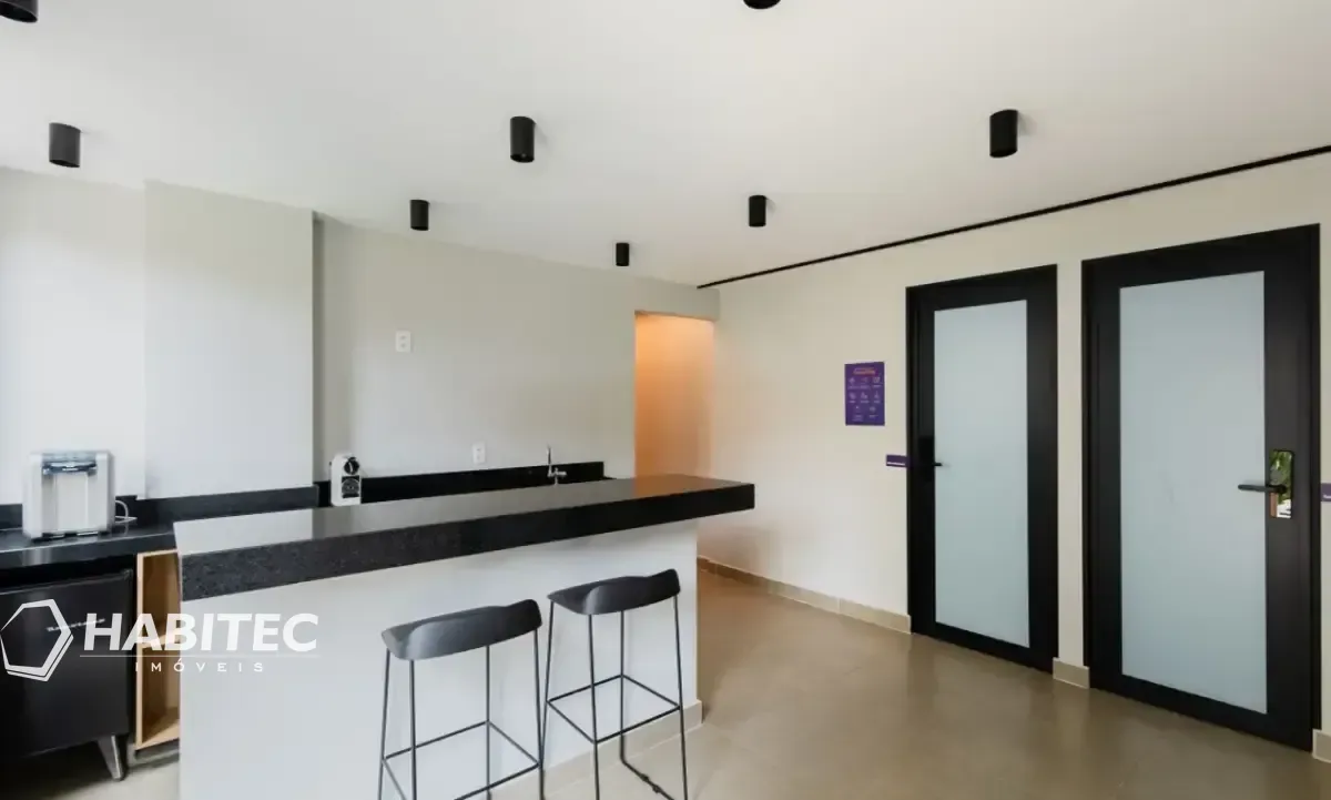 Furnished 2-bedroom apartment with a balcony — photo 15
