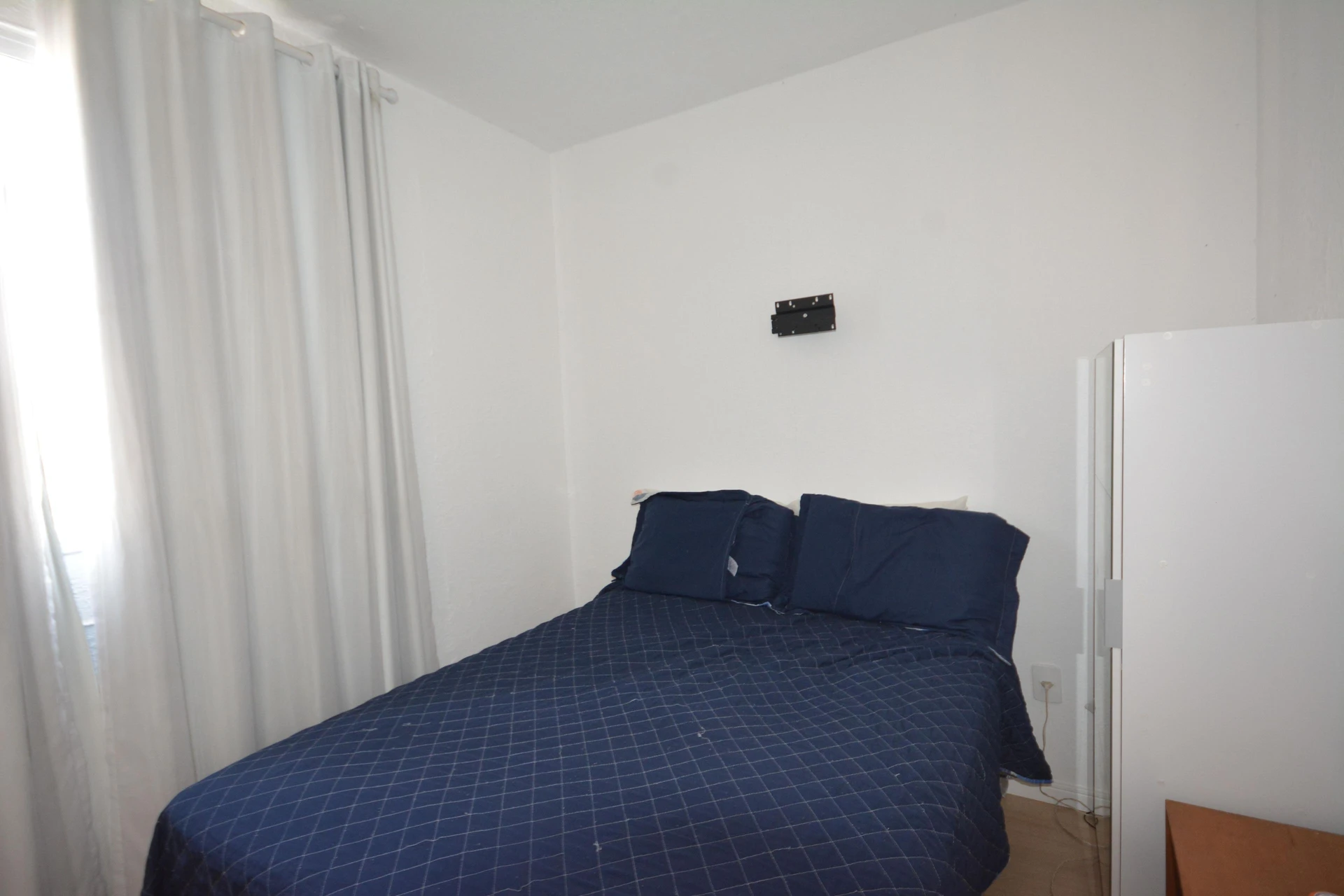Furnished 2-bedroom apartment with a gas stove kitchen — photo 60