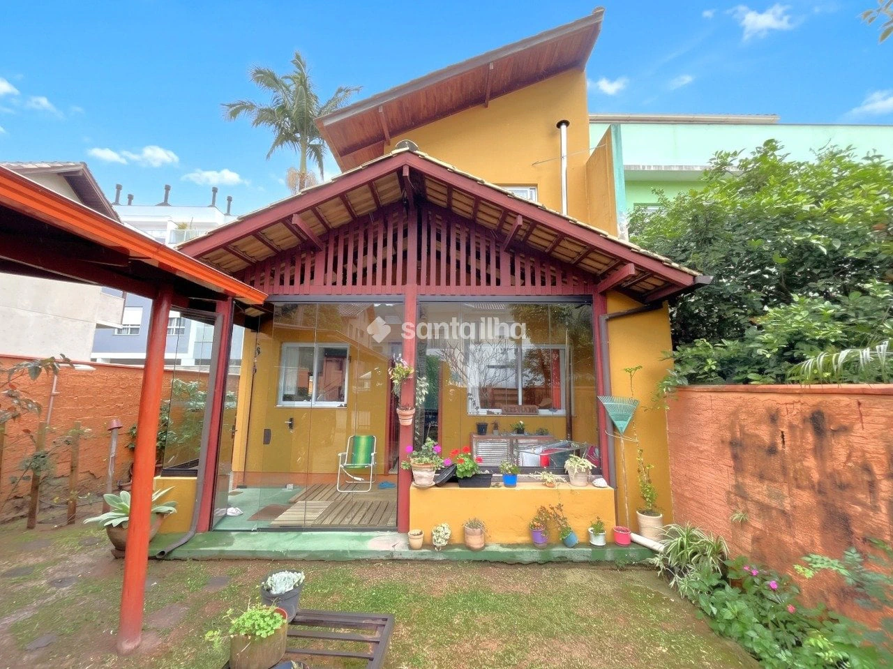 Casa con espacio de home office en Florianópolis — photo 21
