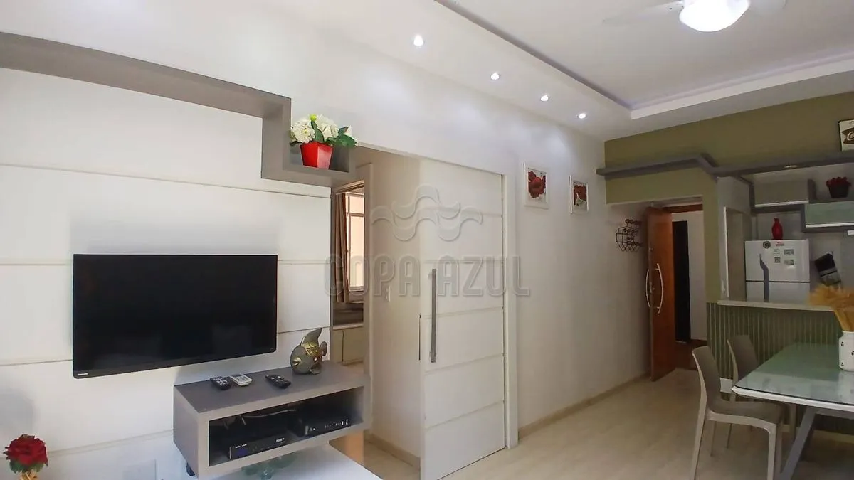 One-bedroom apartment with a mountain view in Rio de Janeiro — photo 37