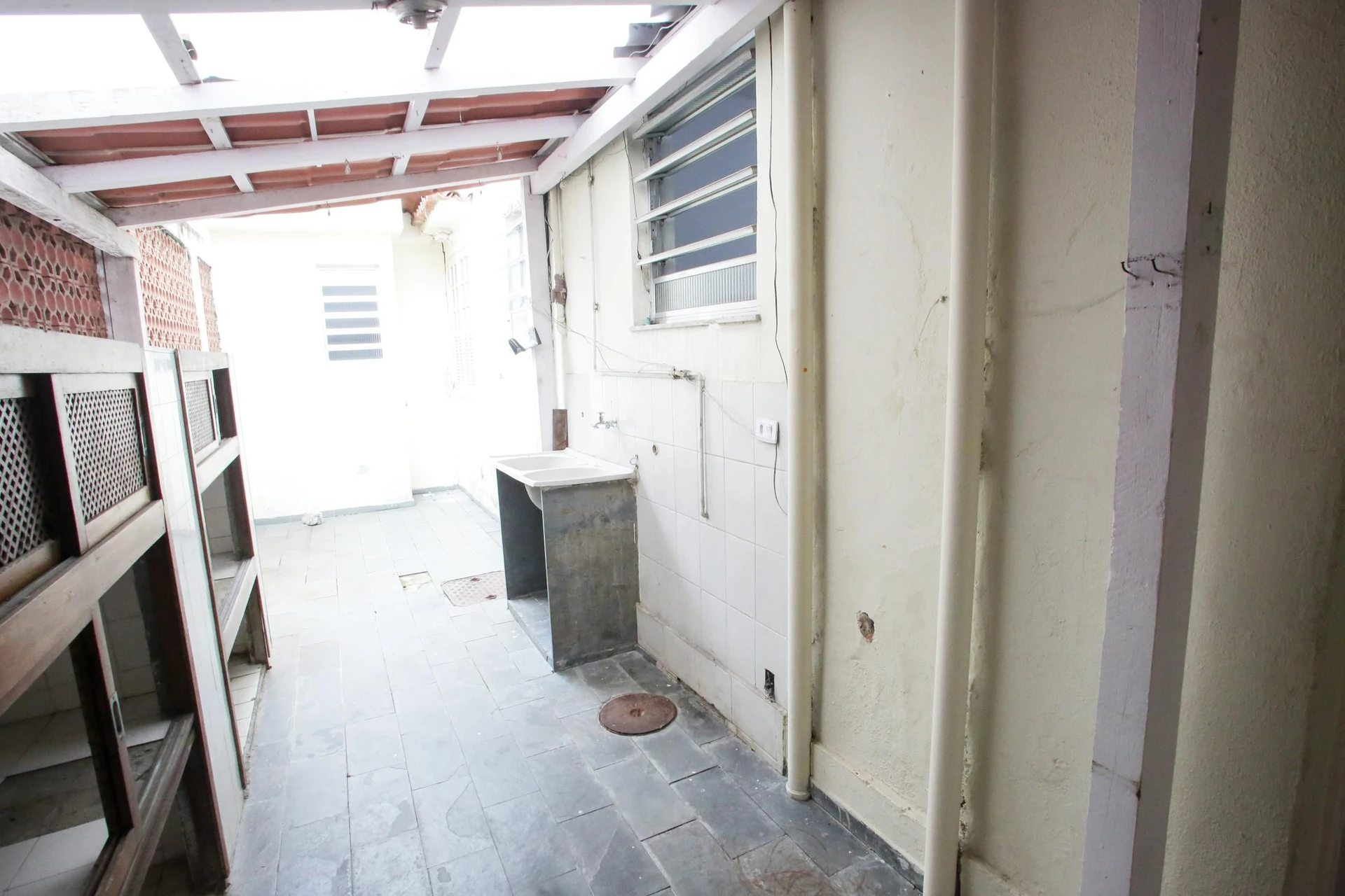 2-bedroom apartment with 2 bathrooms and no parking — photo 29