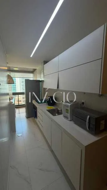 One-bedroom apartment with a water view in Rio de Janeiro — photo 2