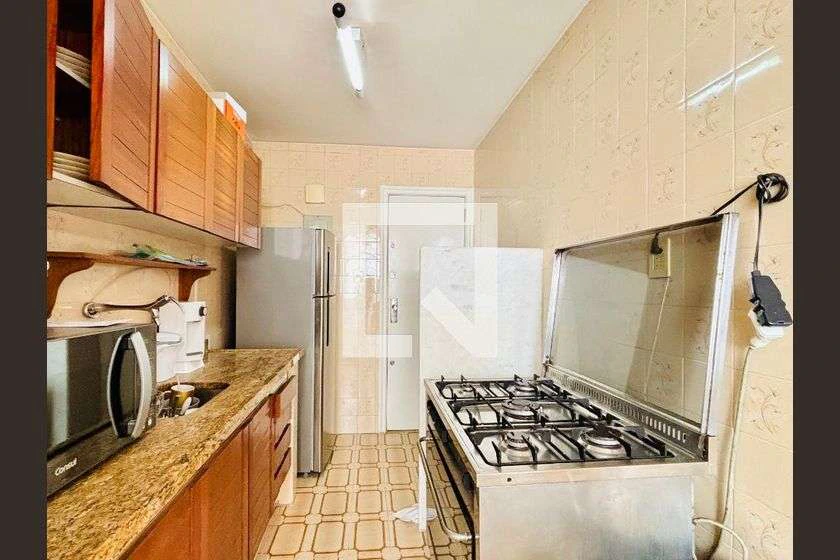 Furnished 2-bedroom apartment with 98 m² — photo 8