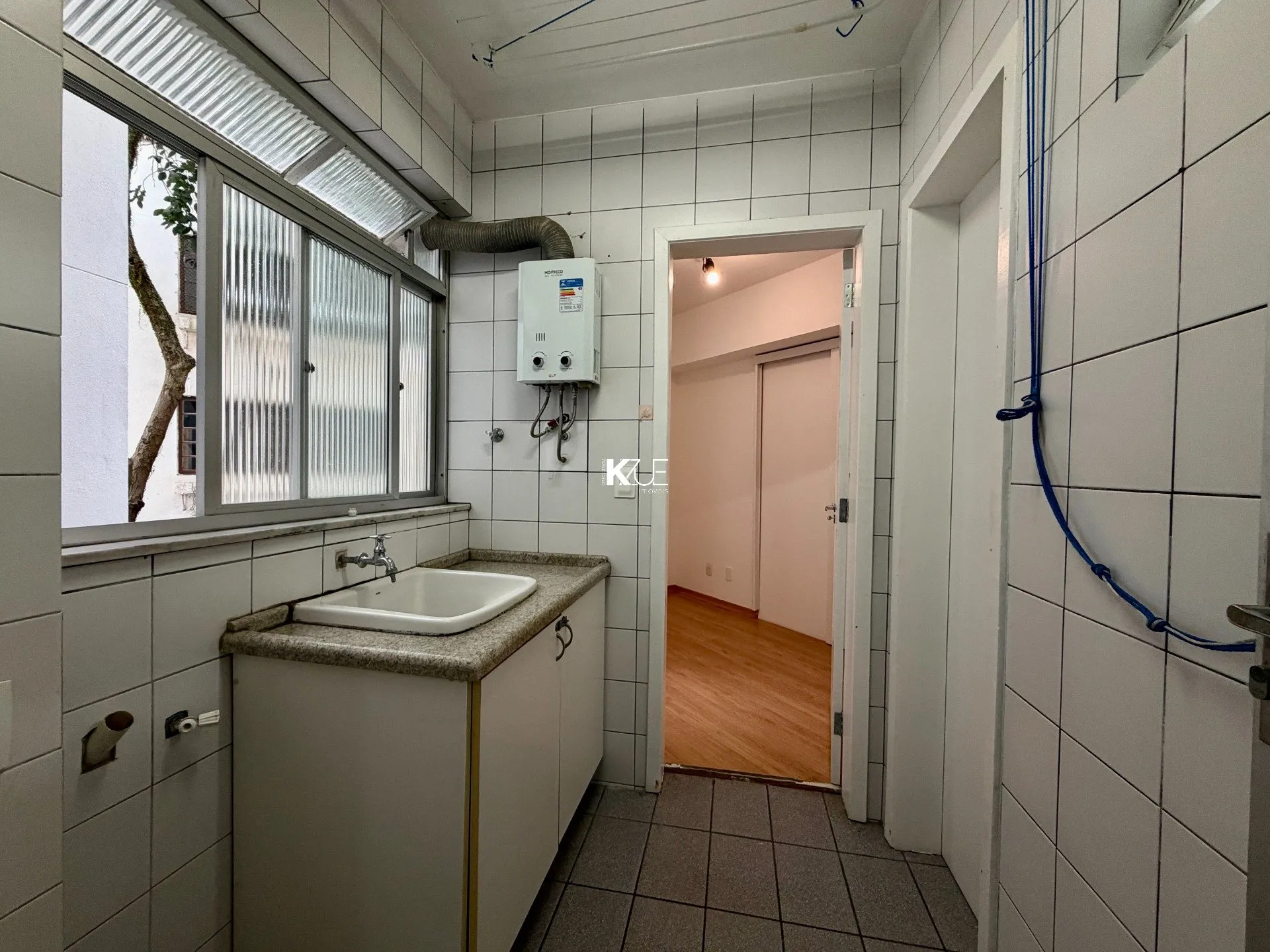 2-bedroom apartment with a home office in Florianópolis — photo 22
