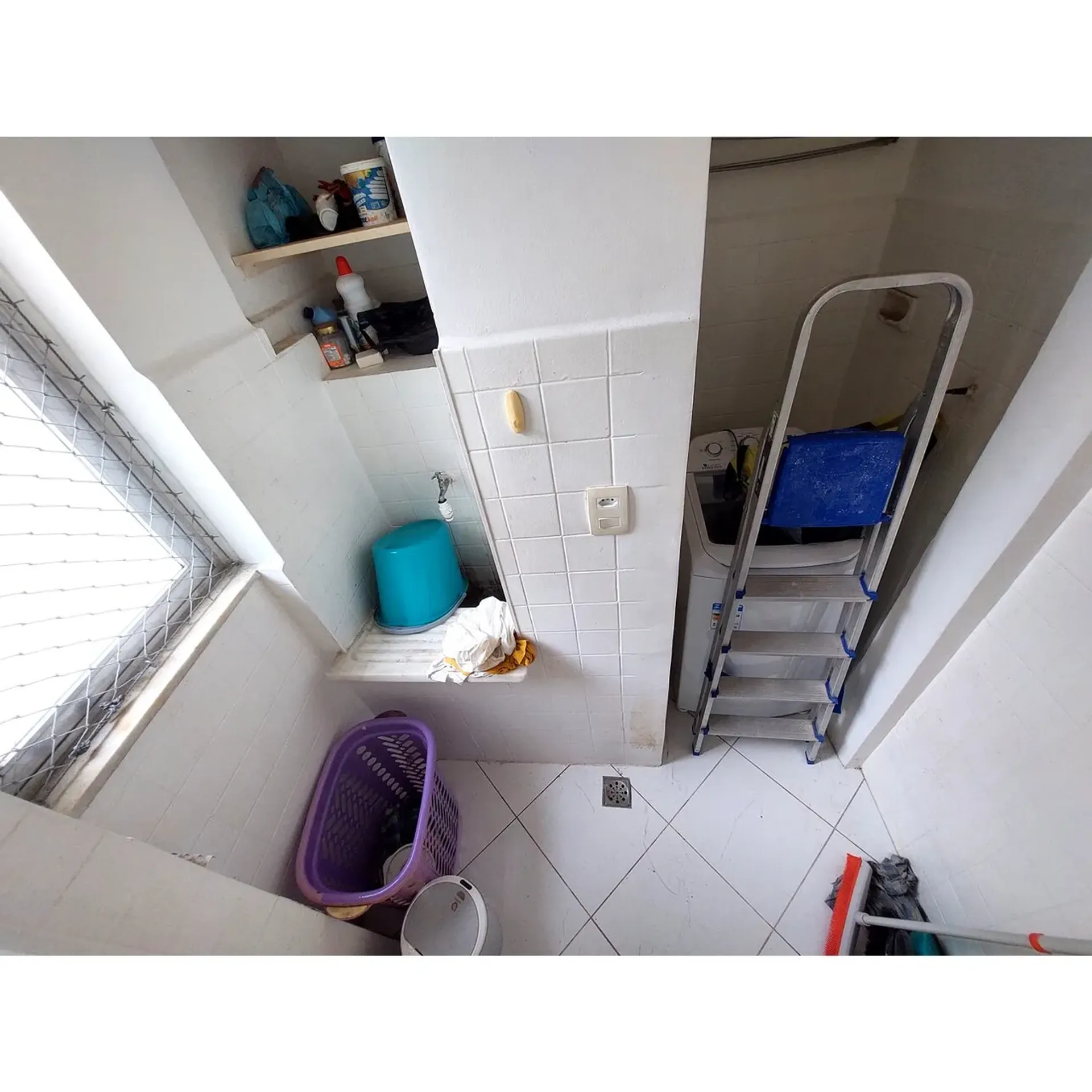 Washing machine in a one-bedroom apartment, 38 m² — photo 17