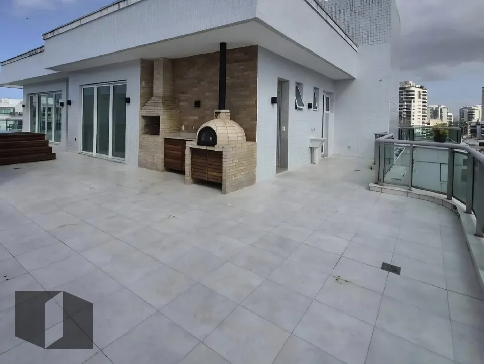 Penthouse with 5 bedrooms and balcony BBQ — photo 10