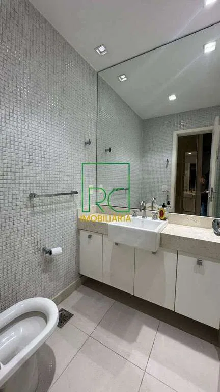 430 m² penthouse with 3 en-suite bedrooms and private BBQ — photo 6