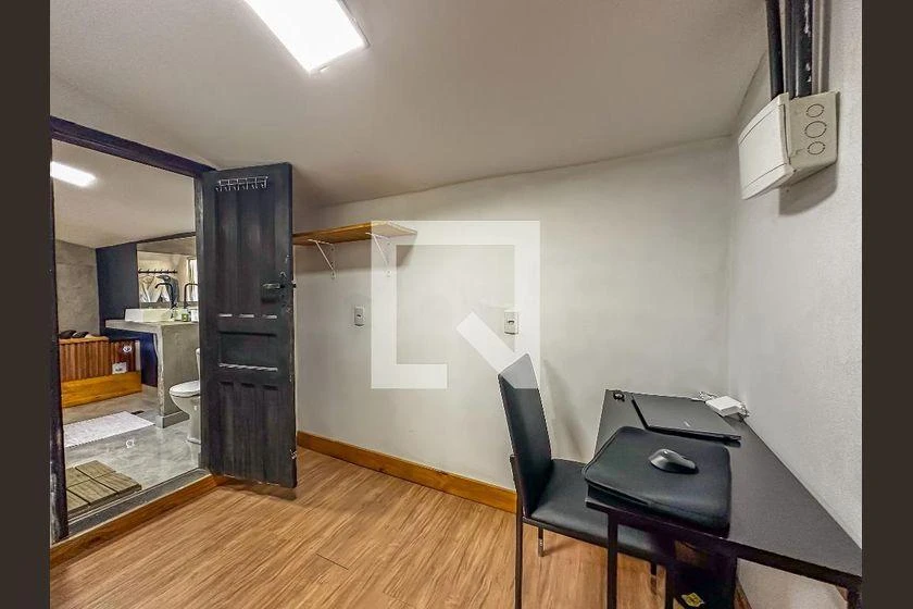 Casa mobiliada, 90 m², com janelas do piso ao teto — photo 21