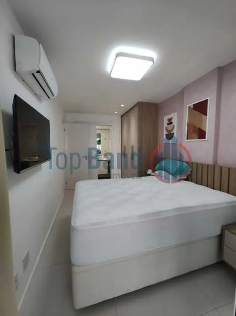 Furnished 3-bedroom apartment with open-plan kitchen — photo 10