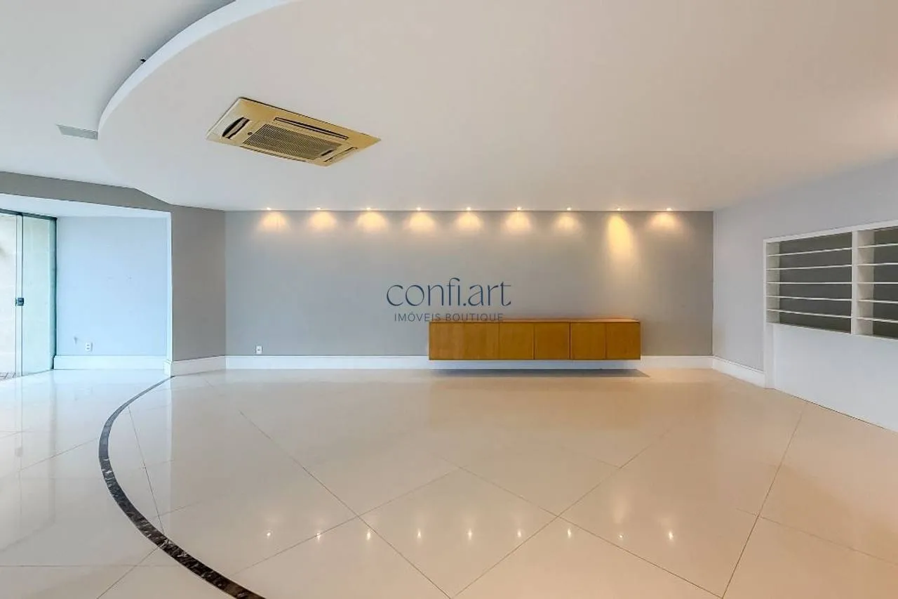 Apartamento, 300 m², com jacuzzi — photo 11