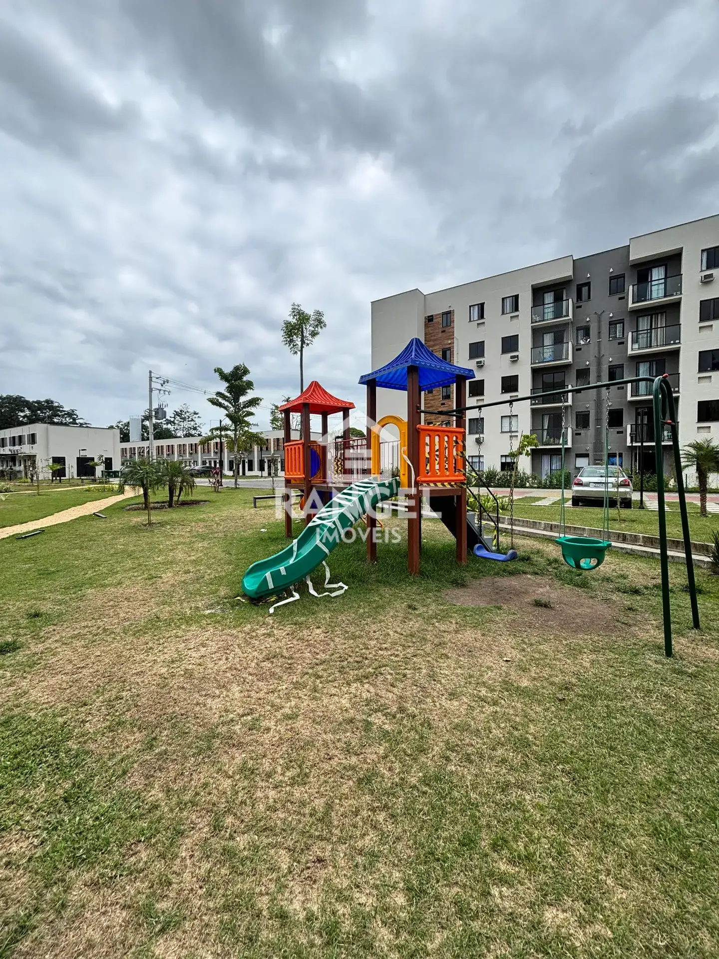 Park view in a 2-bedroom apartment, 48 m² — photo 18