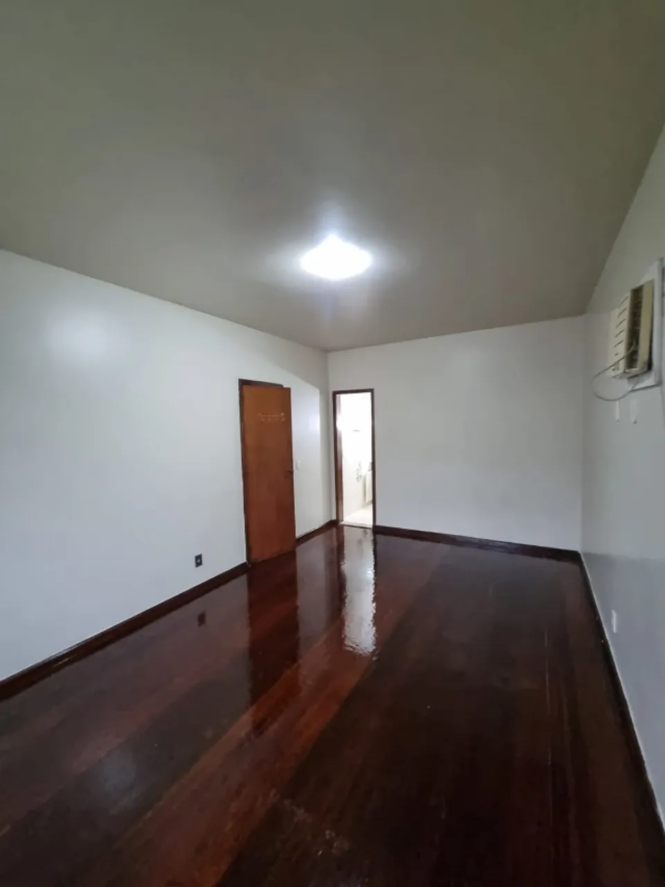 Apartamento, 150 m², com piso de madeira ou laminado — photo 9