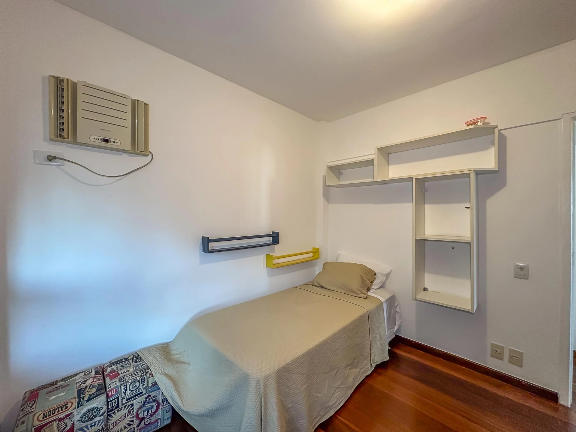 Furnished 2-bedroom apartment with open views — photo 20