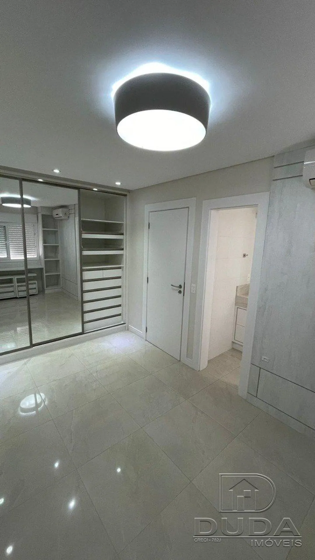 Apartment on the 1st floor with a home office — photo 37
