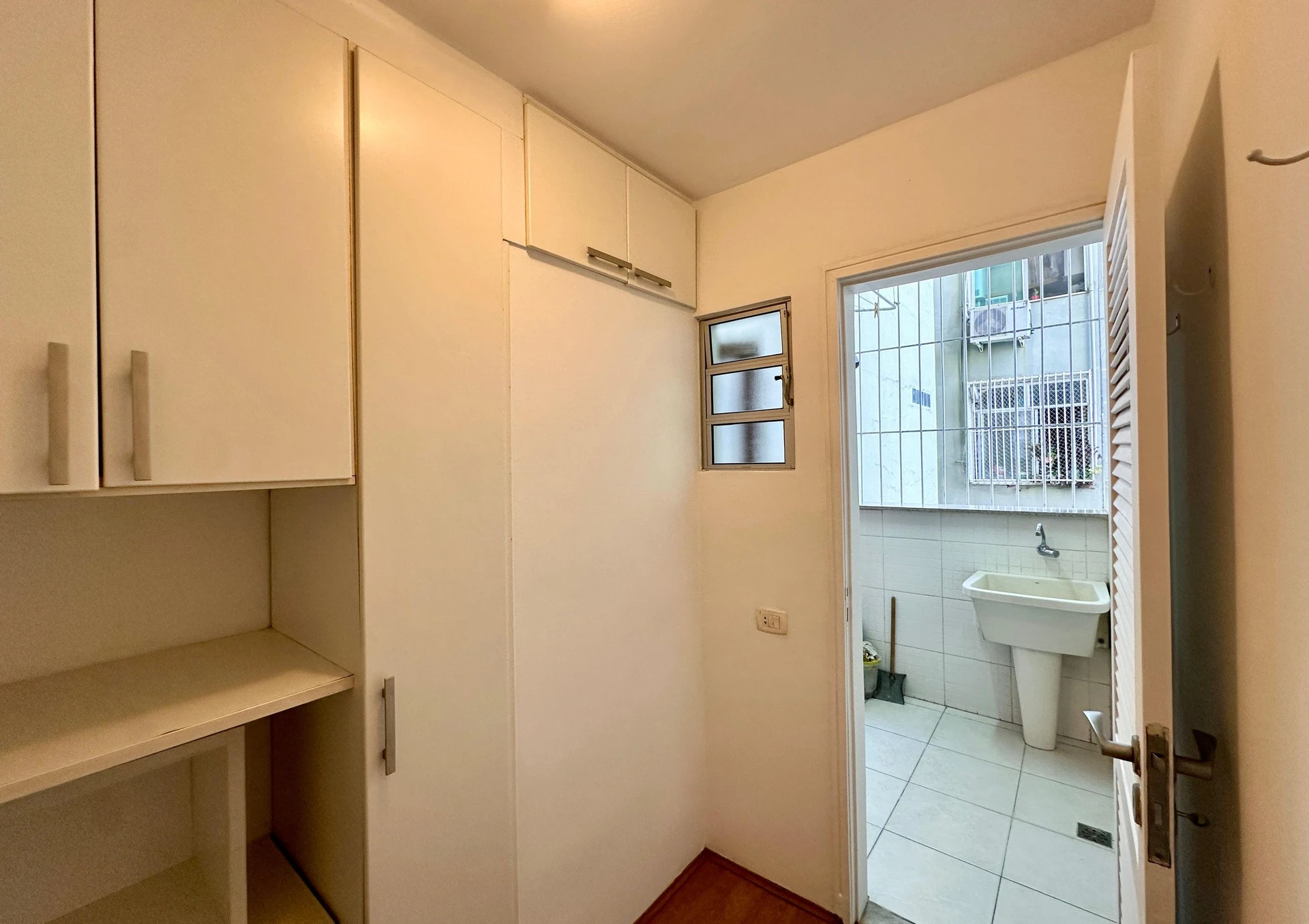 Rental apartment with 3 bedrooms and 1 en-suite — photo 39