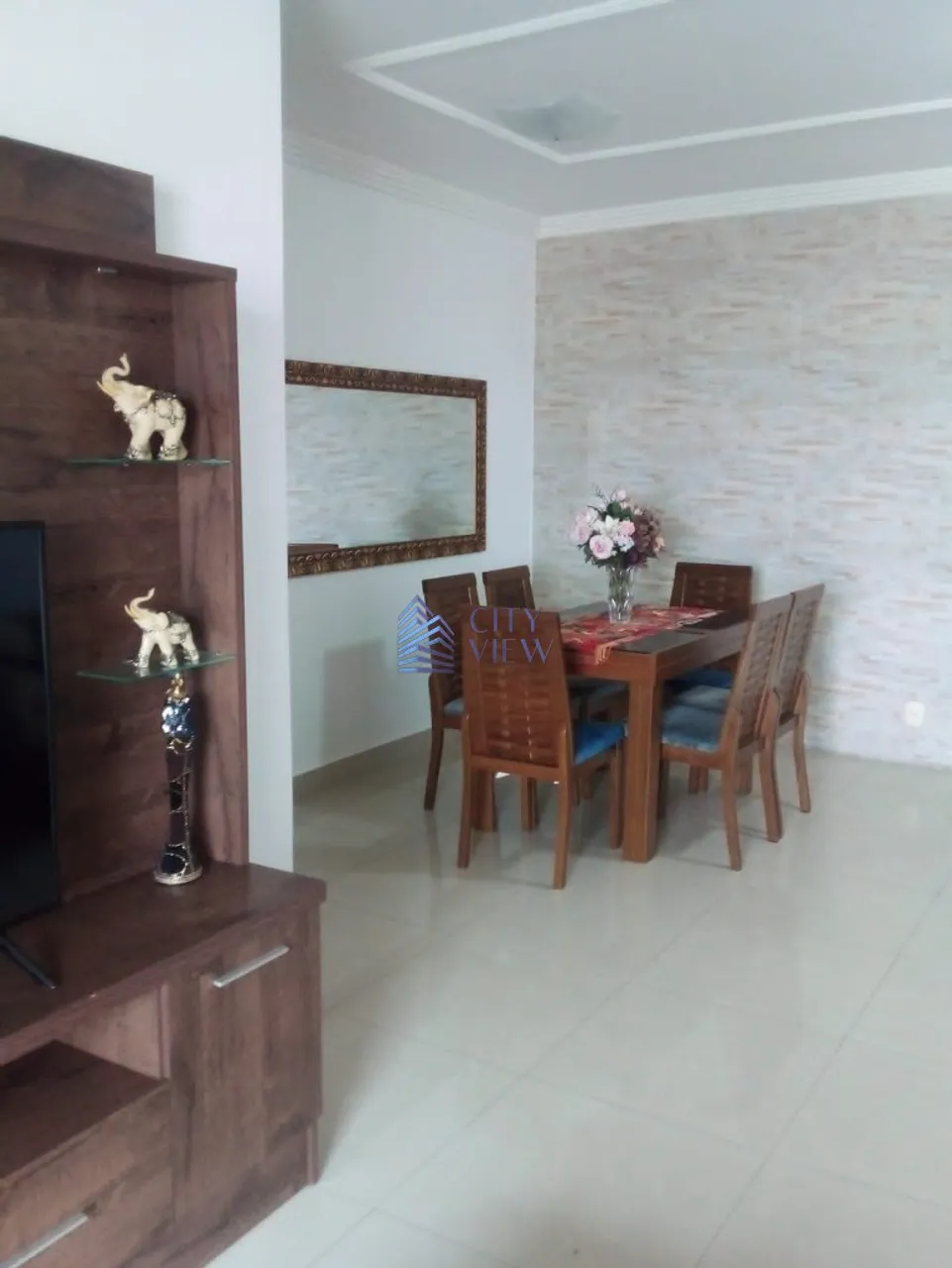 Apartamento com 4 quartos e cozinha fechada moderna — photo 4