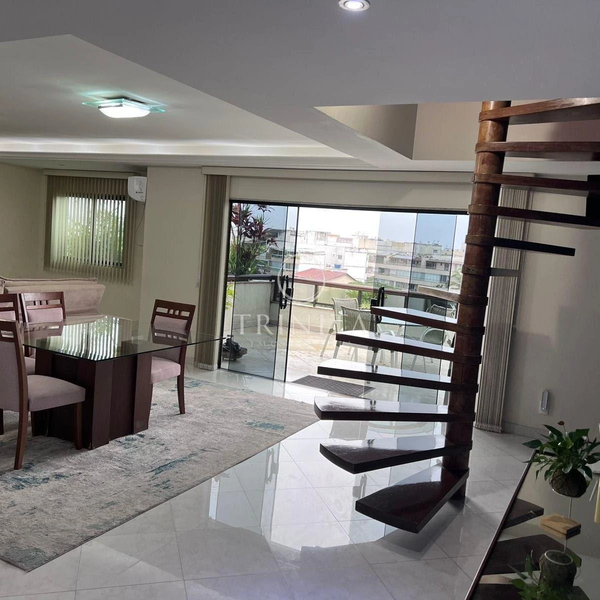 Duplex penthouse with 6 bedrooms and 390 m² — photo 2