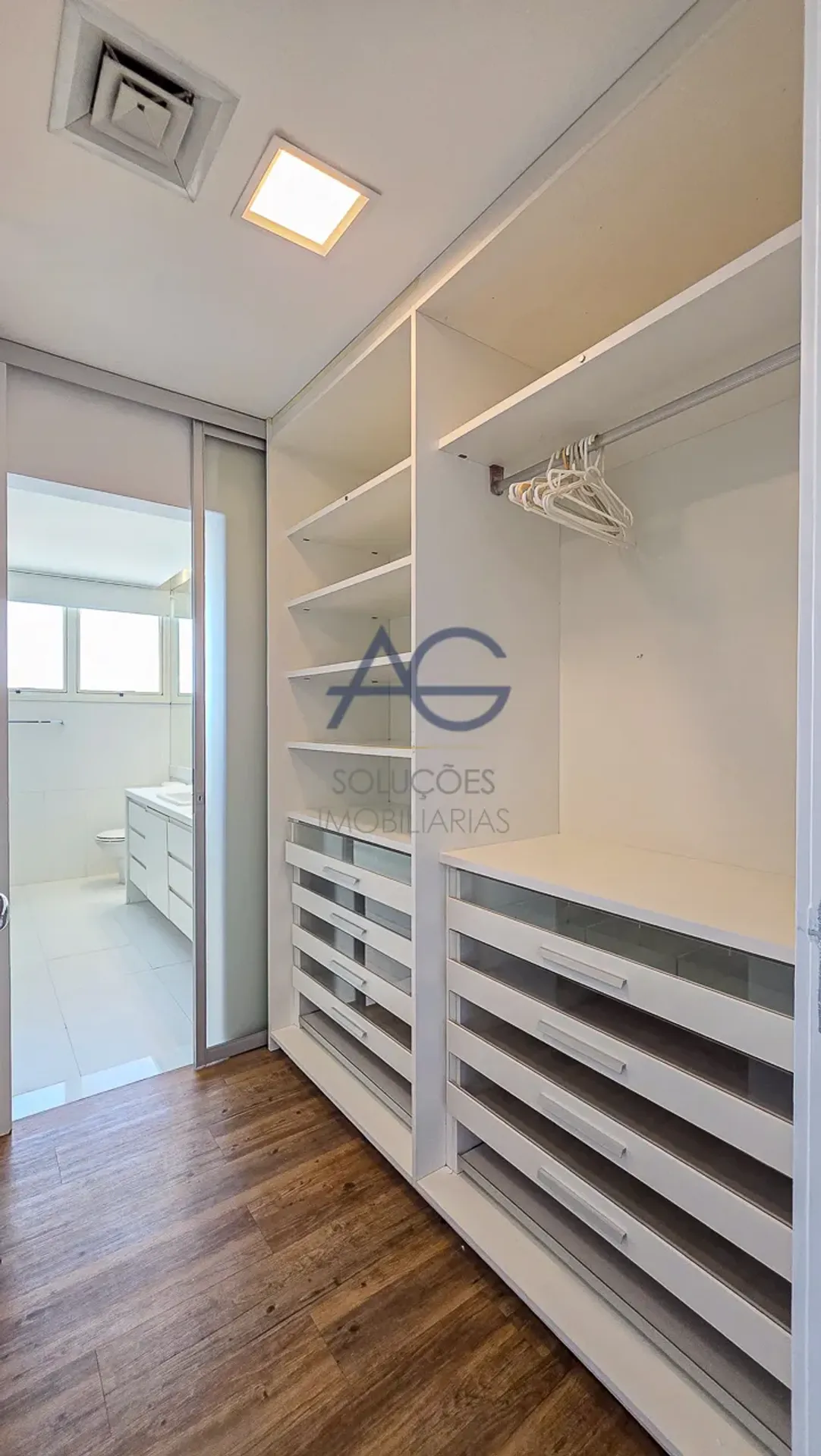 Duplex penthouse with 1 bedroom and open views — photo 49